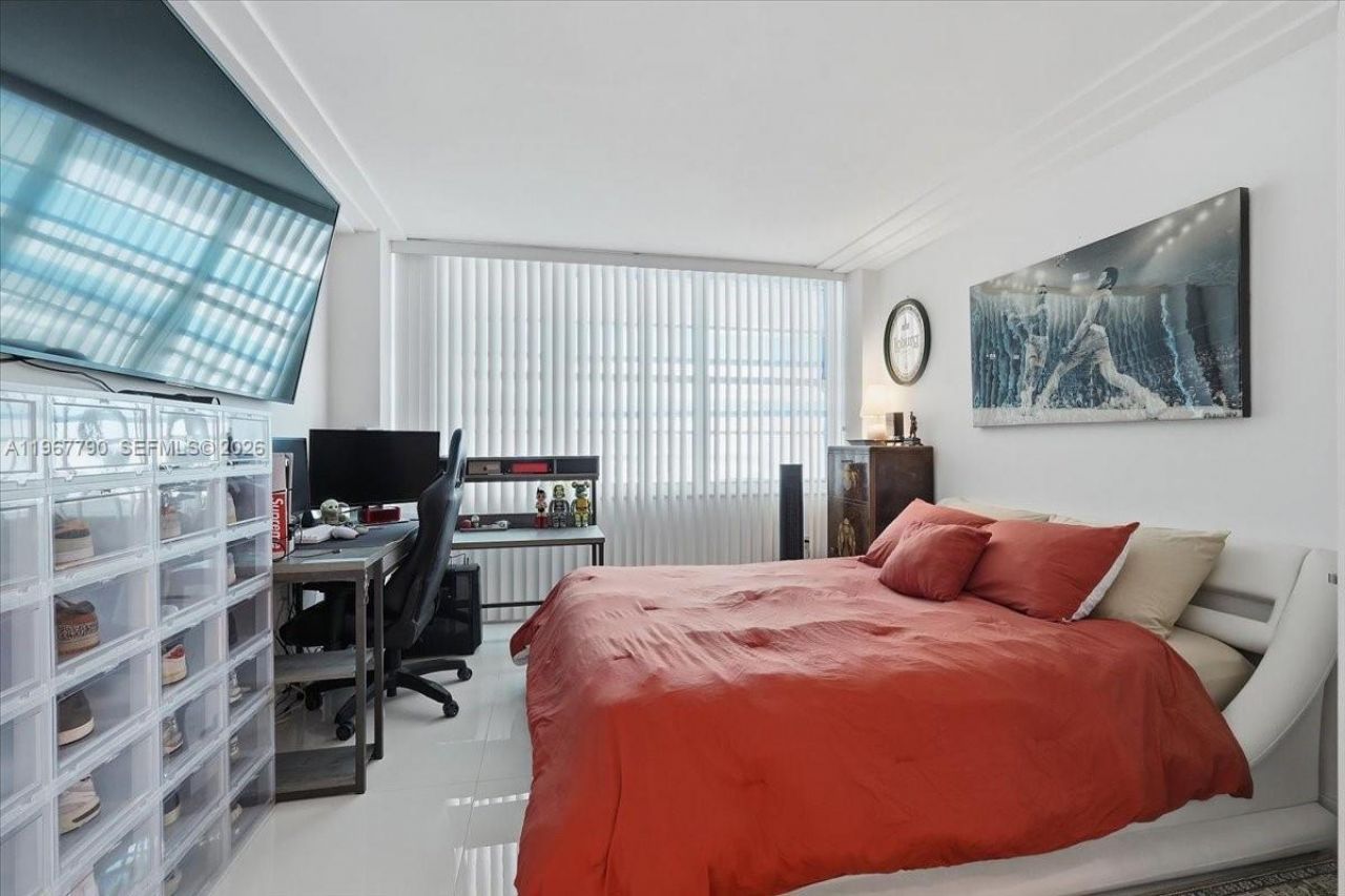 18051 Biscayne Blvd , Unit 1701, Aventura, FL 33160 Photo