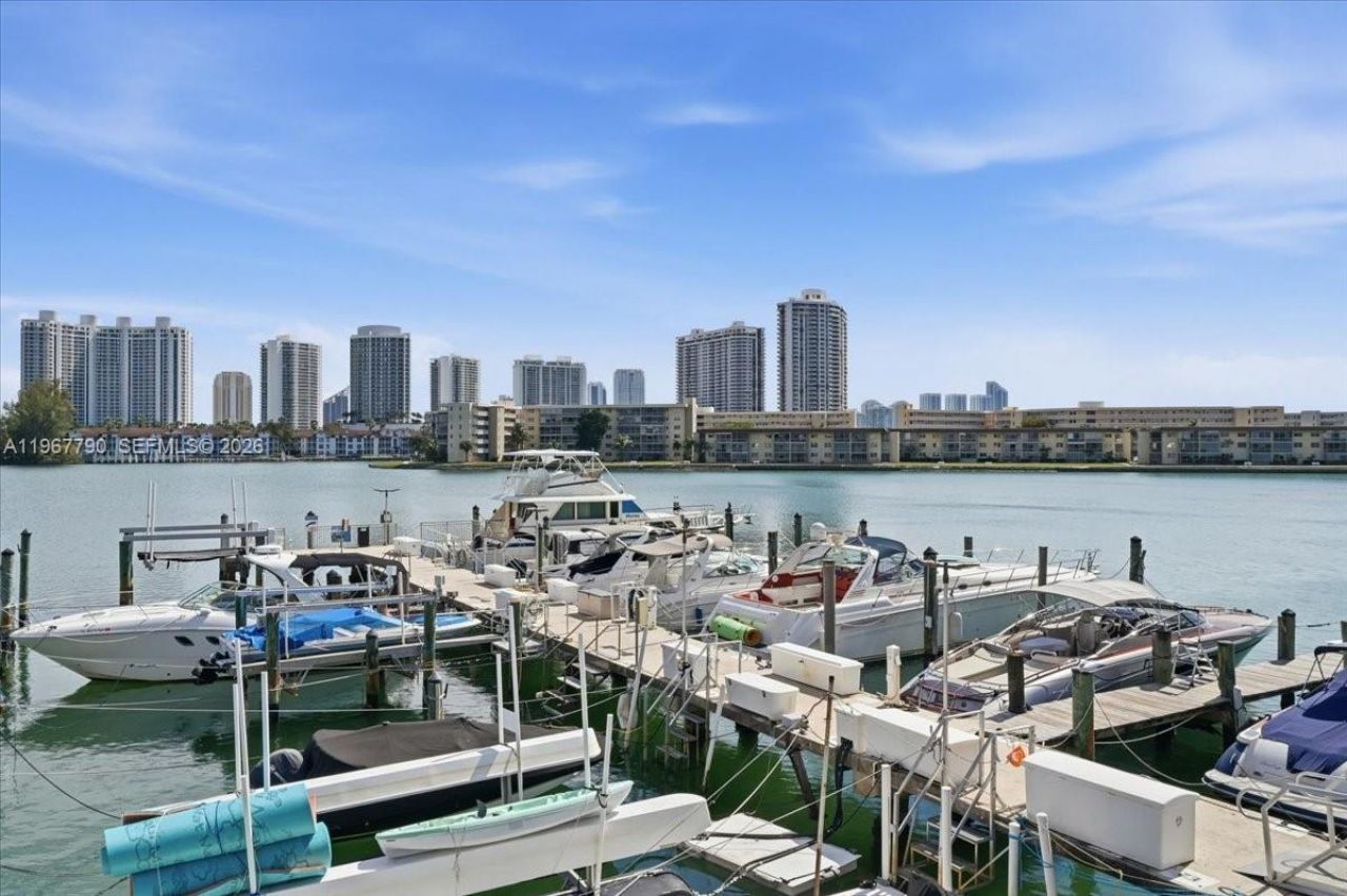 18051 Biscayne Blvd , Unit 1701, Aventura, FL 33160 Photo