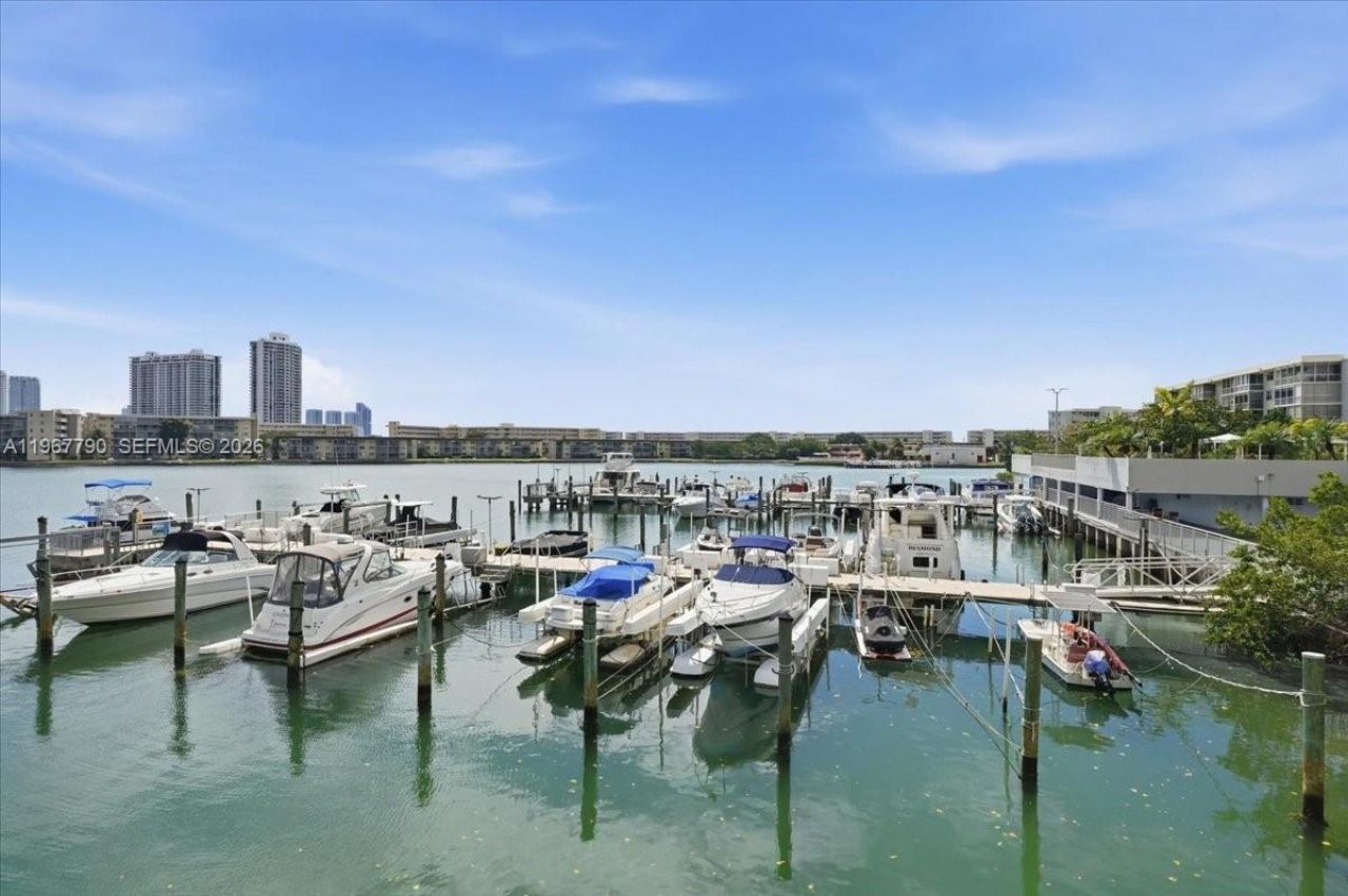 18051 Biscayne Blvd , Unit 1701, Aventura, FL 33160 Photo