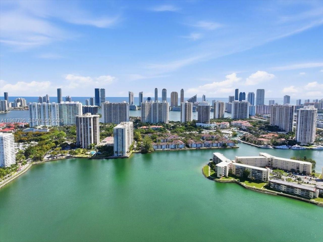 18051 Biscayne Blvd , Unit 1701, Aventura, FL 33160 Photo