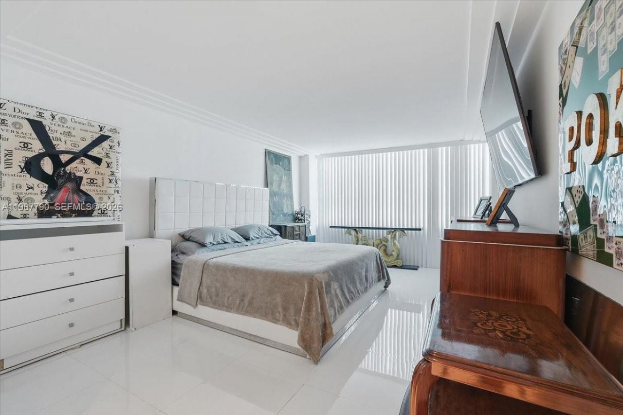 18051 Biscayne Blvd , Unit 1701, Aventura, FL 33160 Photo