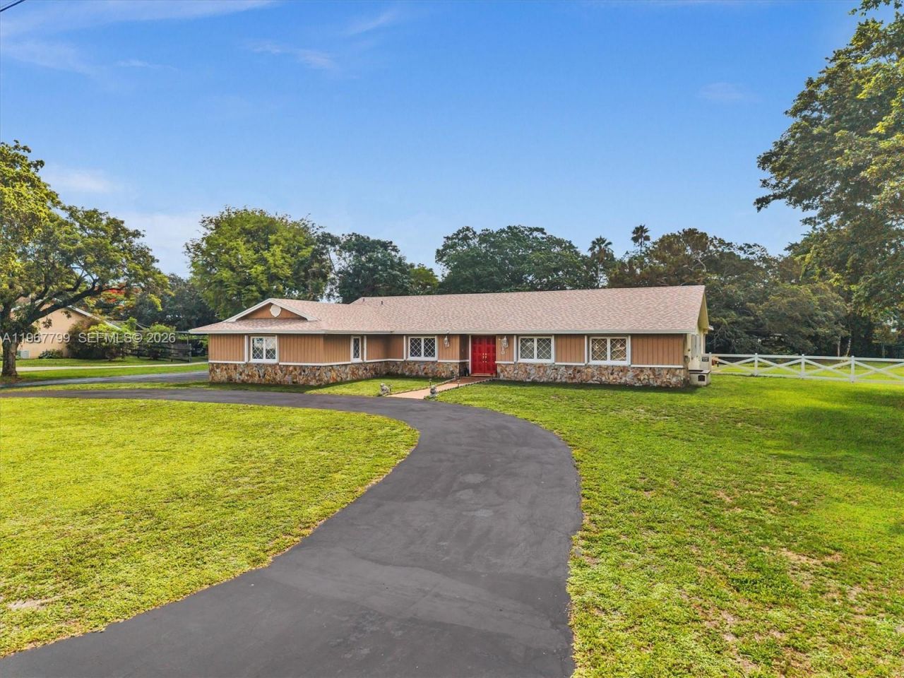 5310 SW 109th Ave , Davie, FL 33328 Photo