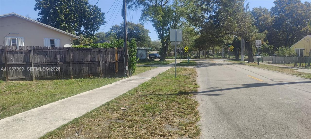 5825 Fillmore St, Hollywood, FL 33021 Photo