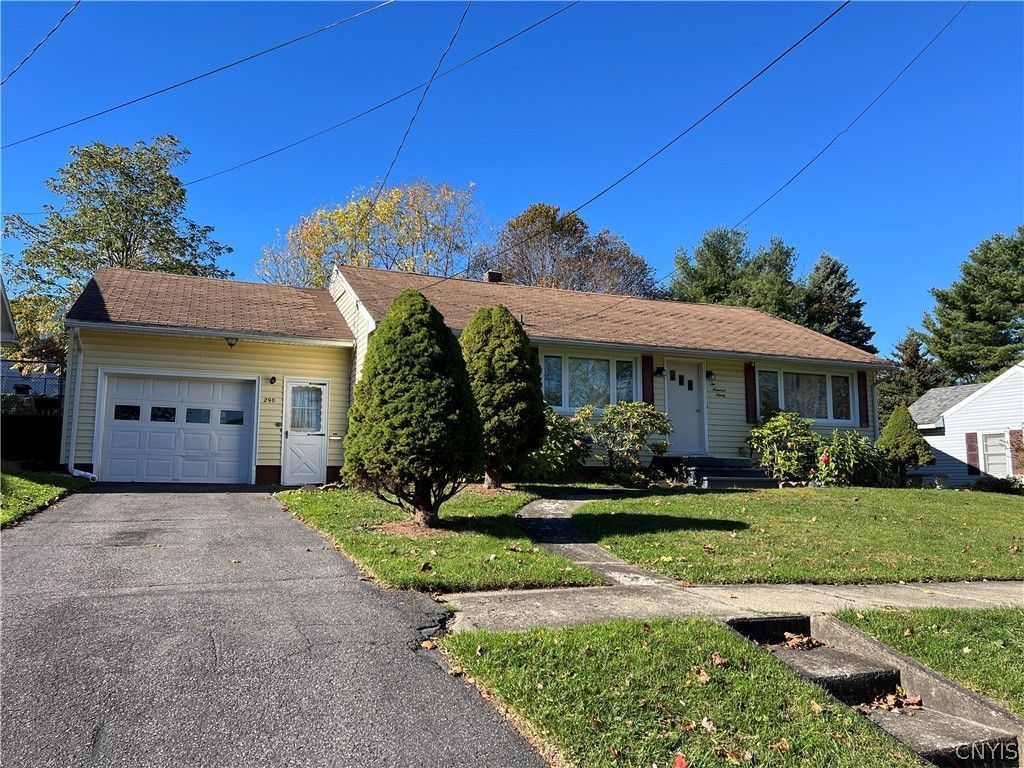 290 E 9th Street, Oswego, NY 13126 Main Photo