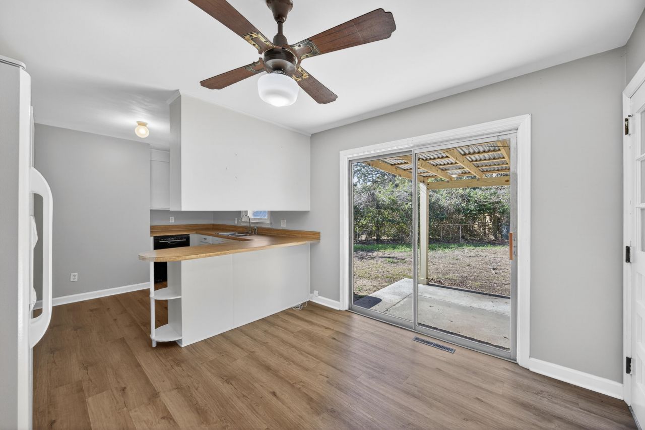 1321 Briarfield Avenue Photo 11