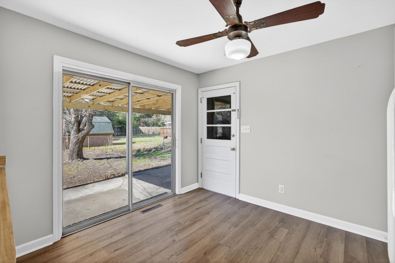 1321 Briarfield Avenue Photo 12