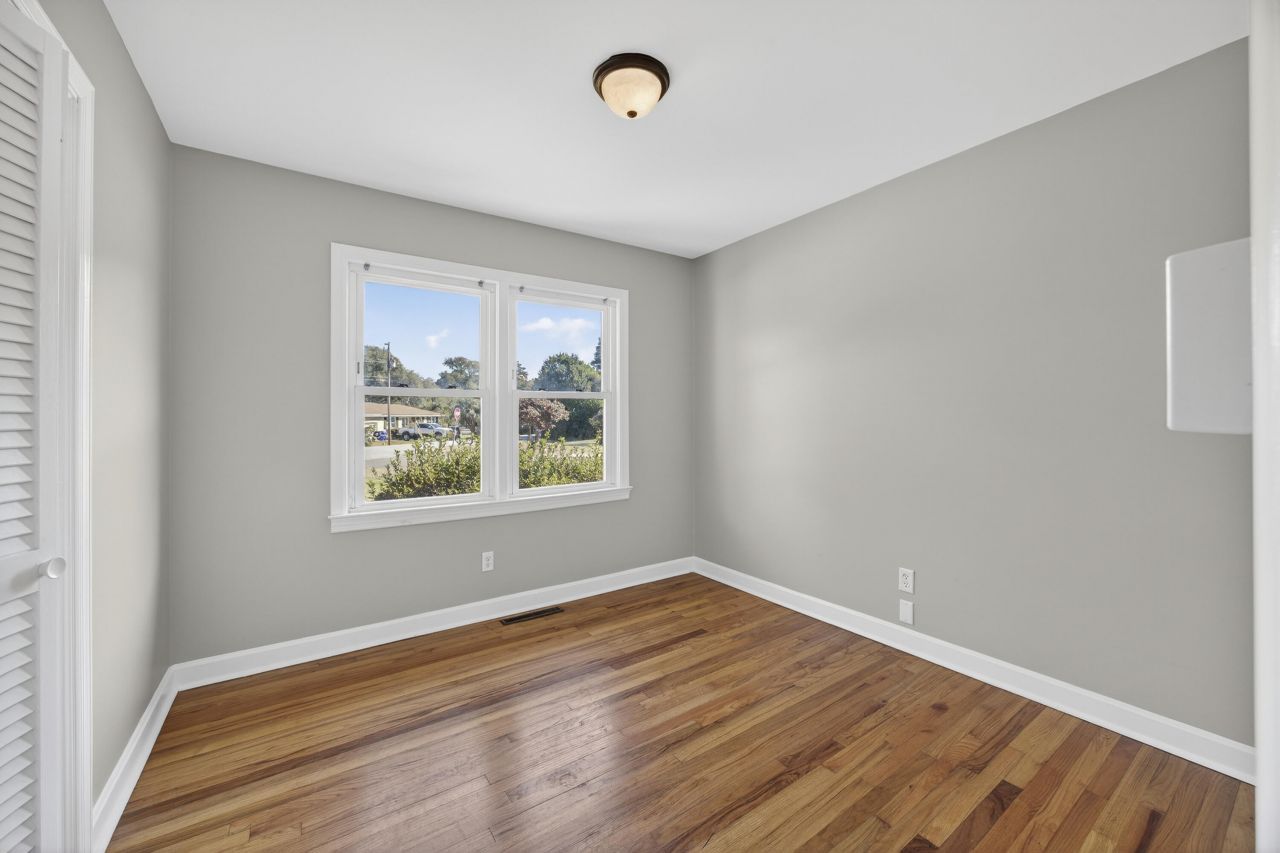 1321 Briarfield Avenue Photo 13