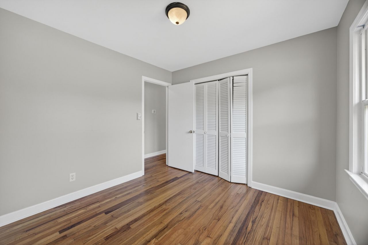 1321 Briarfield Avenue Photo 14