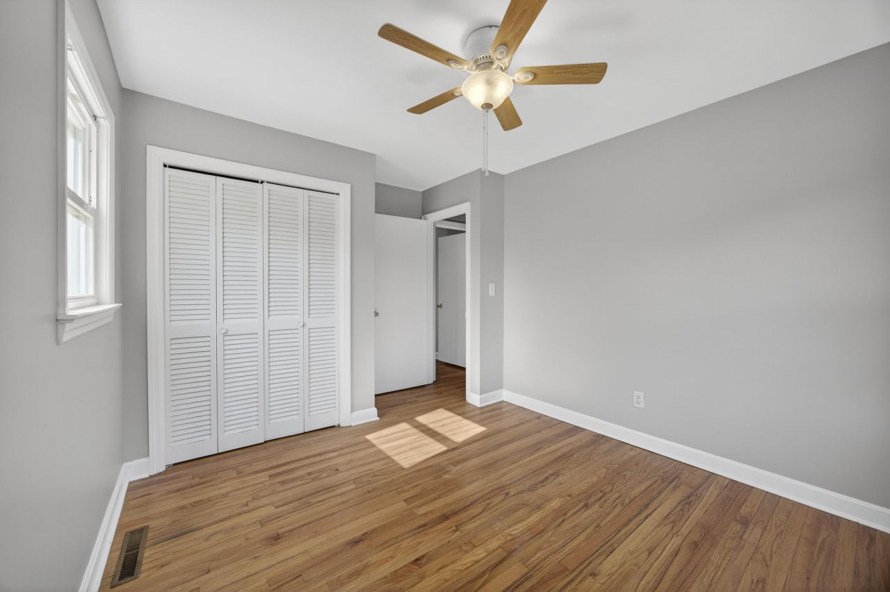 1321 Briarfield Avenue Photo 16