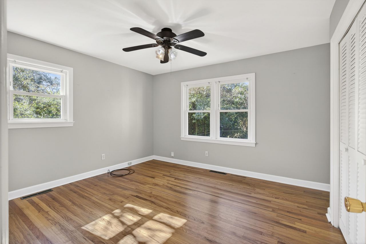 1321 Briarfield Avenue Photo 17