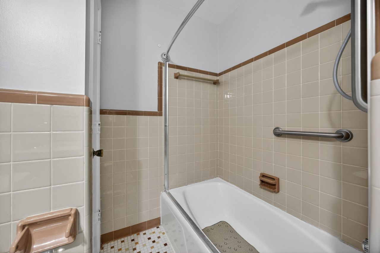 1321 Briarfield Avenue Photo 20