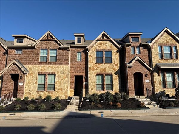 1924 Buffalo Hill Drive, Mesquite, TX 75149