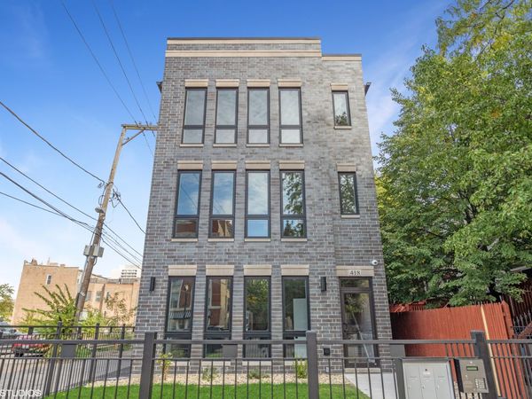 418 E Oakwood Boulevard, Unit 1, Chicago, IL 60653
