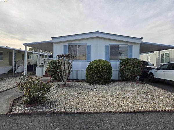 131 131 Banyon Dr, Pittsburg, CA 94565