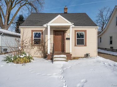 7583 Hudson Avenue, Warren, MI 48091