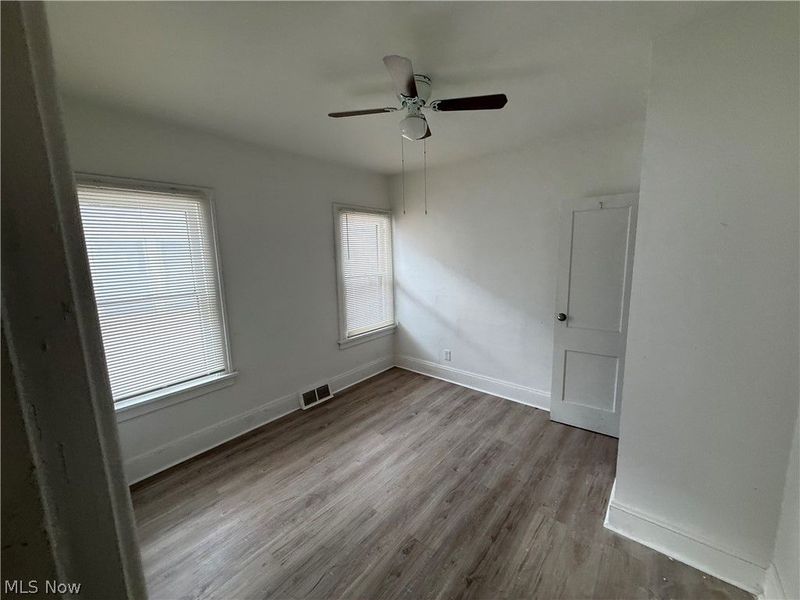 829 Helmsdale Road, Cleveland Heights, OH 44112 Photo 12