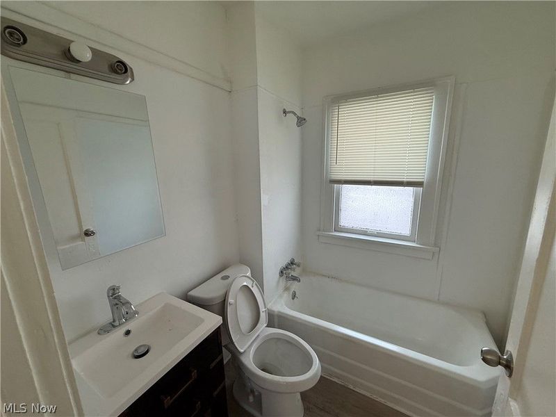 829 Helmsdale Road, Cleveland Heights, OH 44112 Photo 25