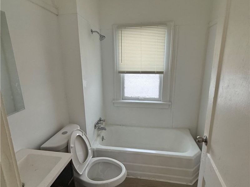 829 Helmsdale Road, Cleveland Heights, OH 44112 Photo 26