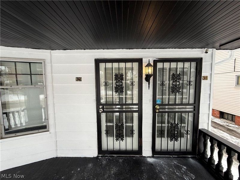 829 Helmsdale Road, Cleveland Heights, OH 44112 Photo 5