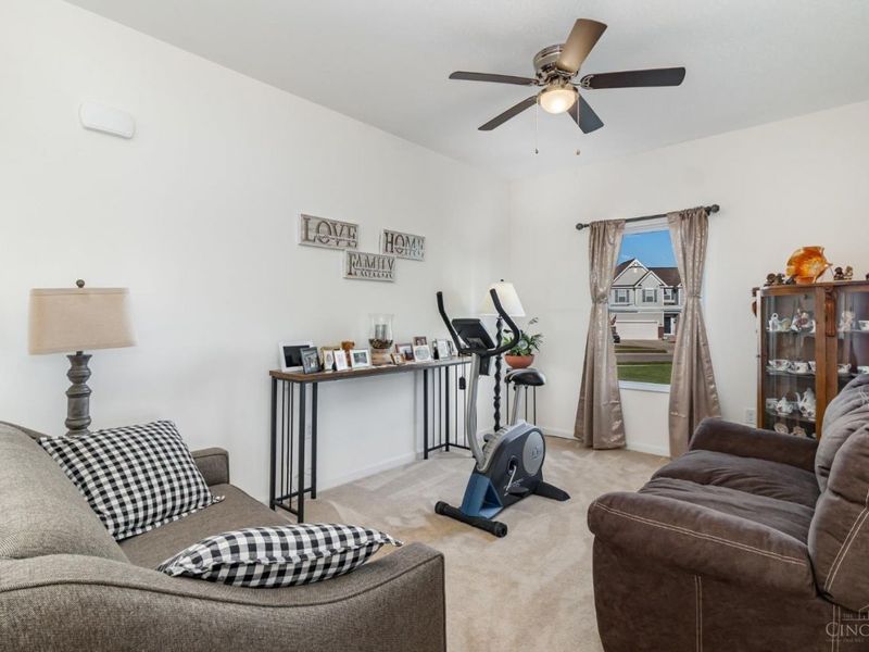 856 Hocking Meadow Circle, Monroe, OH 45050 Photo 5