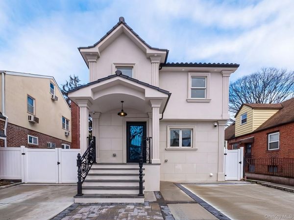 6961 180th Street , Fresh Meadows, NY 11365