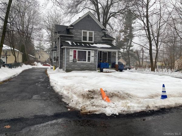 10 Bird Place , Spring Valley, NY 10977