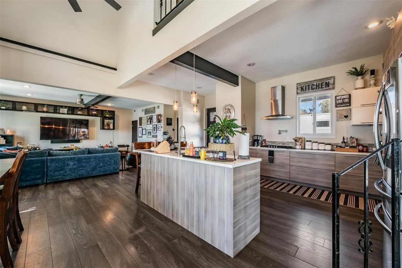 18200 Cypress Cove Lane, Lutz, FL 33549 Photo