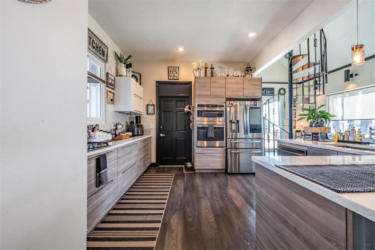 18200 Cypress Cove Lane, Lutz, FL 33549 Photo