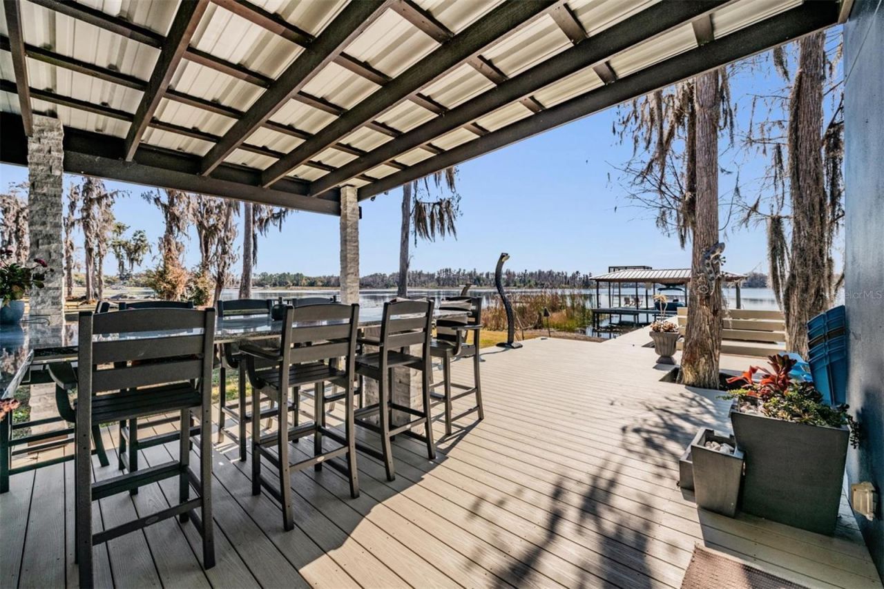 18200 Cypress Cove Lane, Lutz, FL 33549 Photo