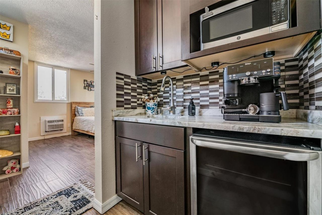 18200 Cypress Cove Lane, Lutz, FL 33549 Photo