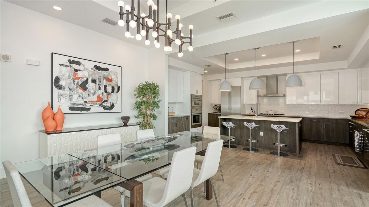 540 N Tamiami Trail, Unit 1004, Sarasota, FL 34236 Photo