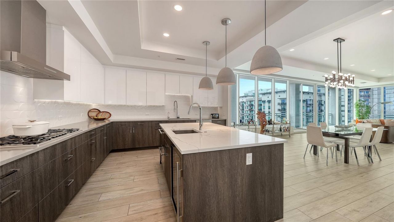 540 N Tamiami Trail, Unit 1004, Sarasota, FL 34236 Photo