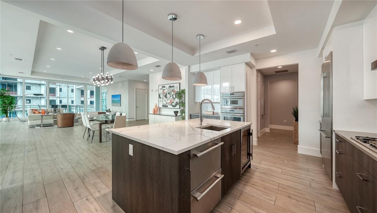 540 N Tamiami Trail, Unit 1004, Sarasota, FL 34236 Photo