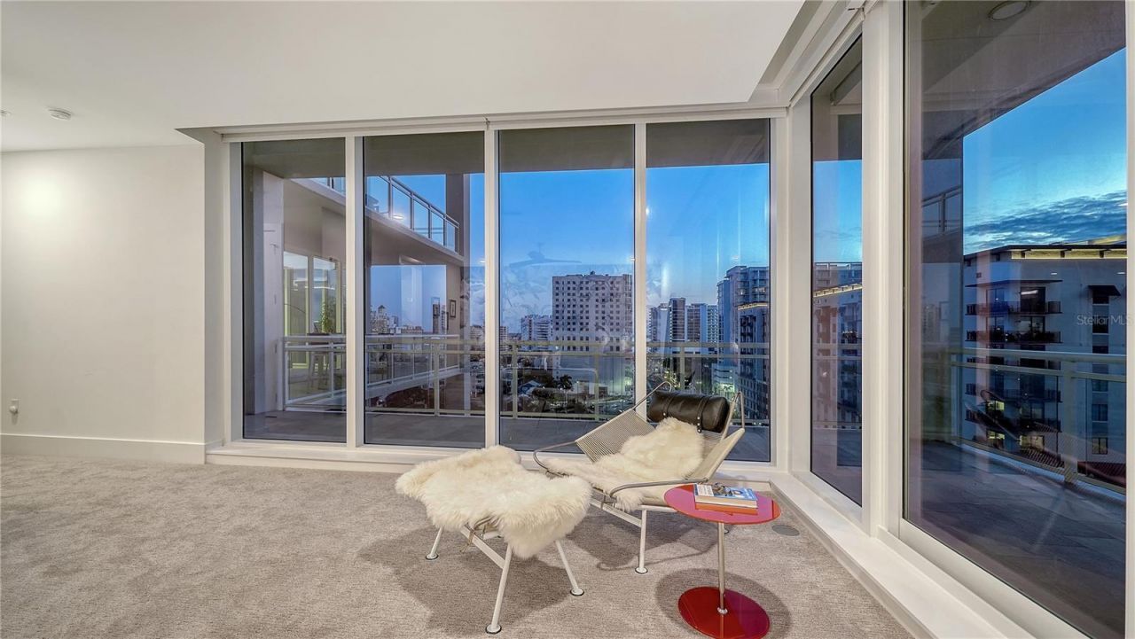 540 N Tamiami Trail, Unit 1004, Sarasota, FL 34236 Photo