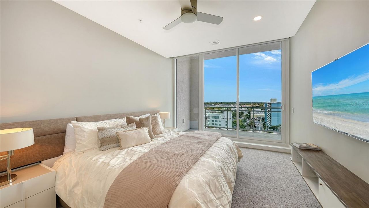 540 N Tamiami Trail, Unit 1004, Sarasota, FL 34236 Photo