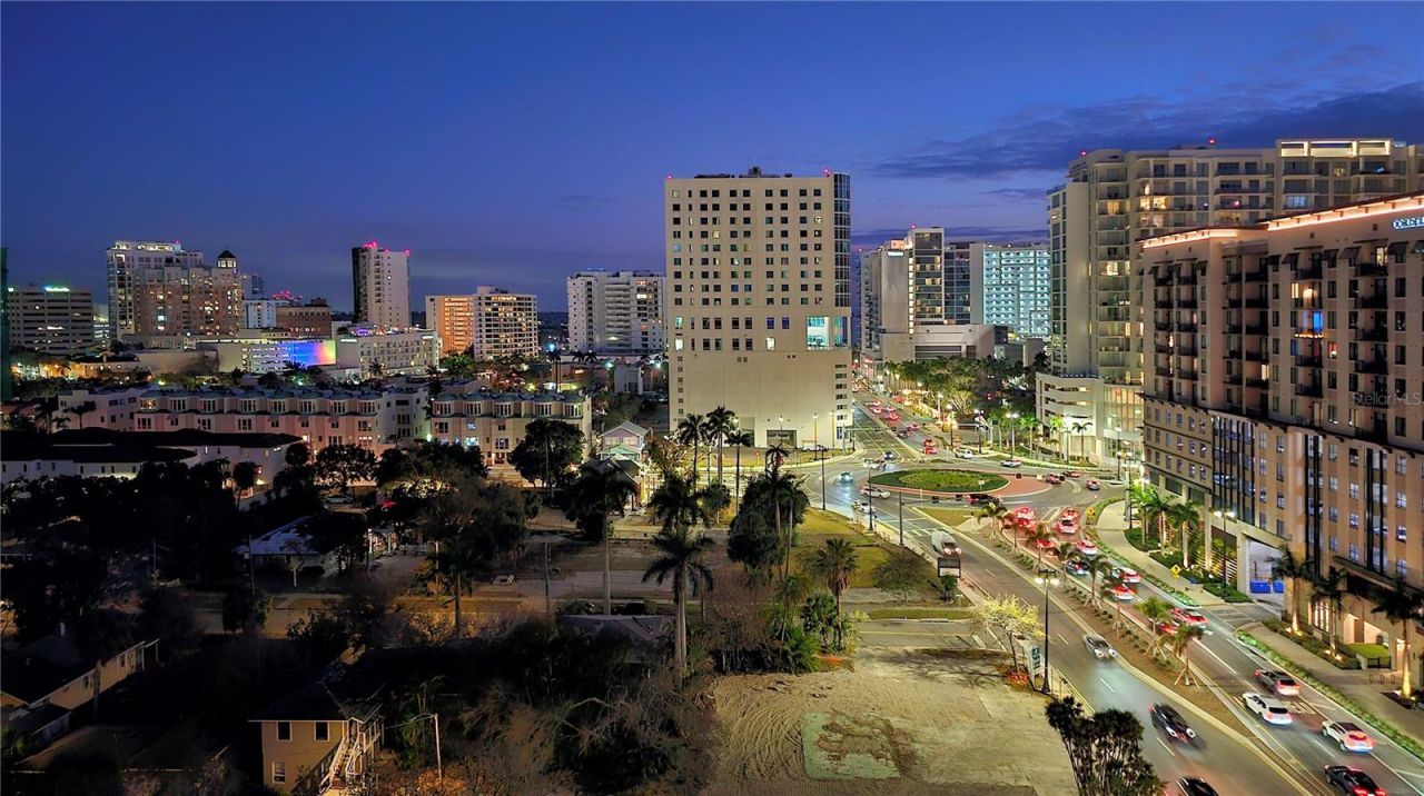 540 N Tamiami Trail, Unit 1004, Sarasota, FL 34236 Photo