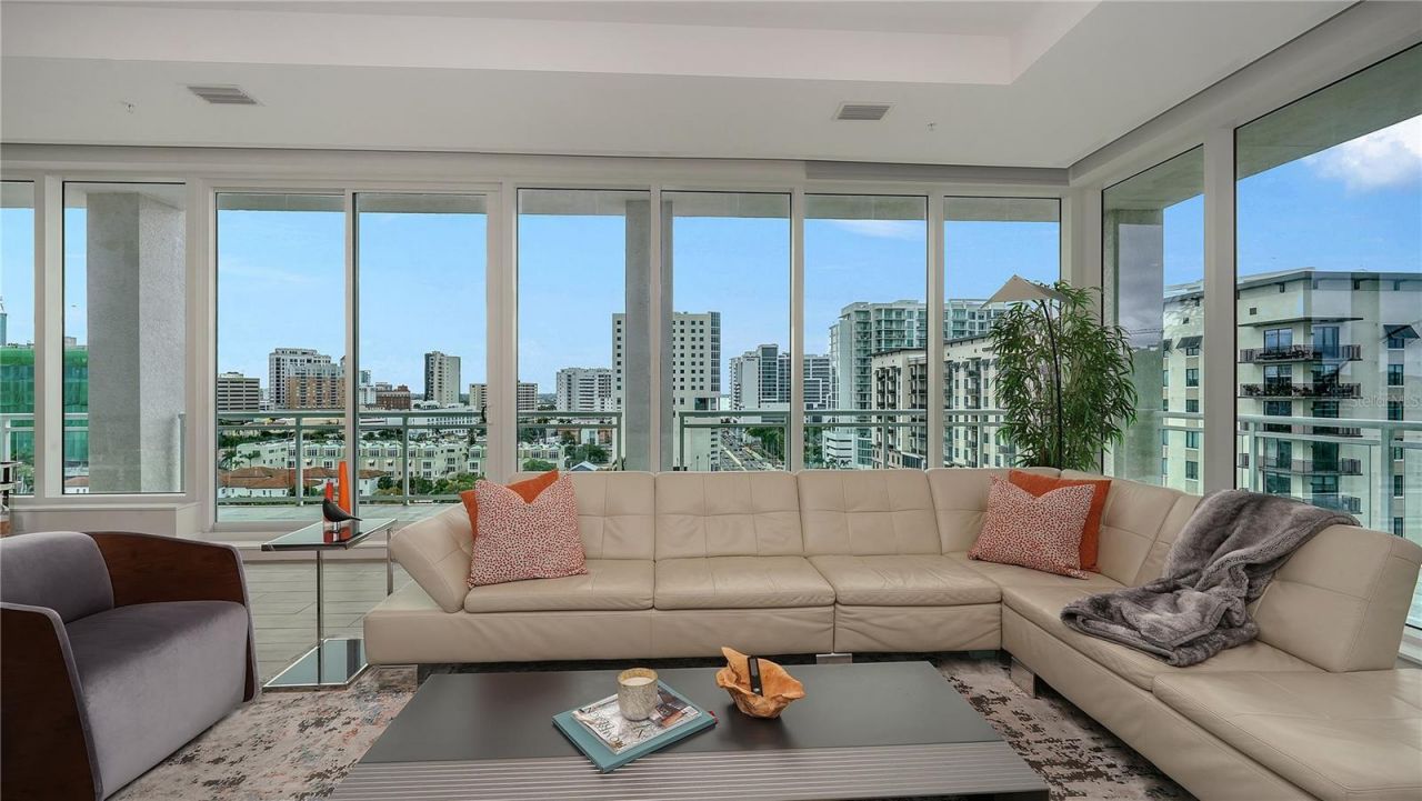 540 N Tamiami Trail, Unit 1004, Sarasota, FL 34236 Photo