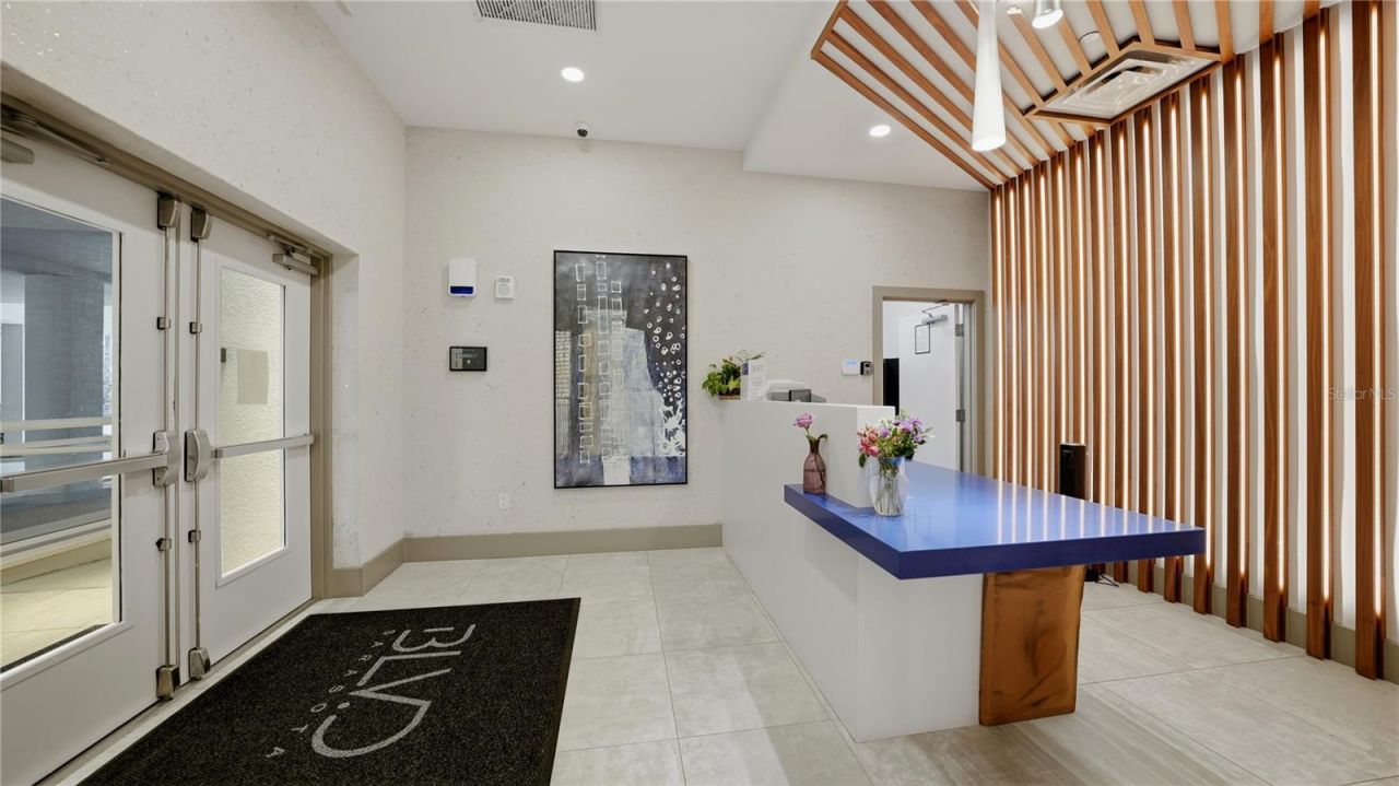 540 N Tamiami Trail, Unit 1004, Sarasota, FL 34236 Photo