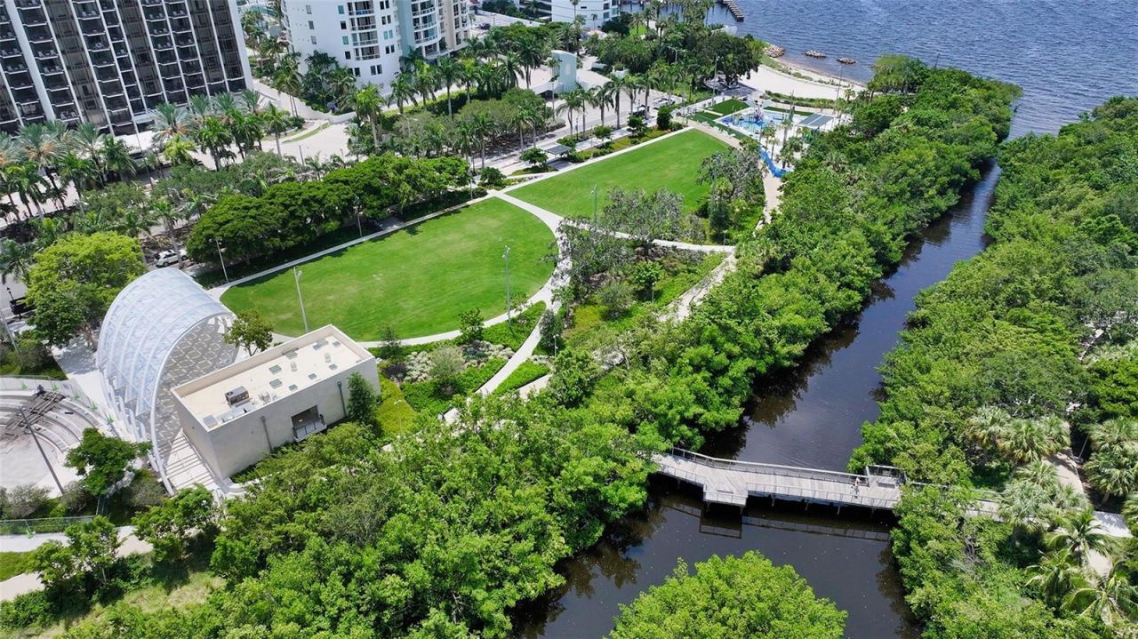 540 N Tamiami Trail, Unit 1004, Sarasota, FL 34236 Photo