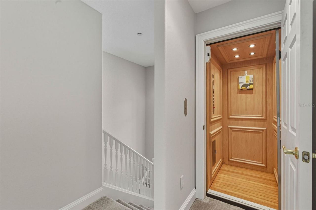 1726 Sunkissed Drive, Tarpon Springs, FL 34689 Photo