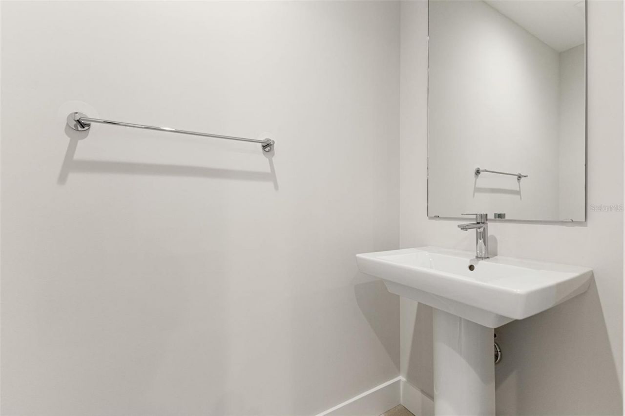 275 1st Avenue S, Unit 2108, Saint Petersburg, FL 33701 Photo