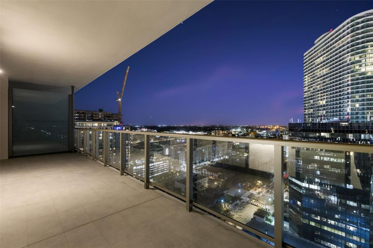 275 1st Avenue S, Unit 2108, Saint Petersburg, FL 33701 Photo