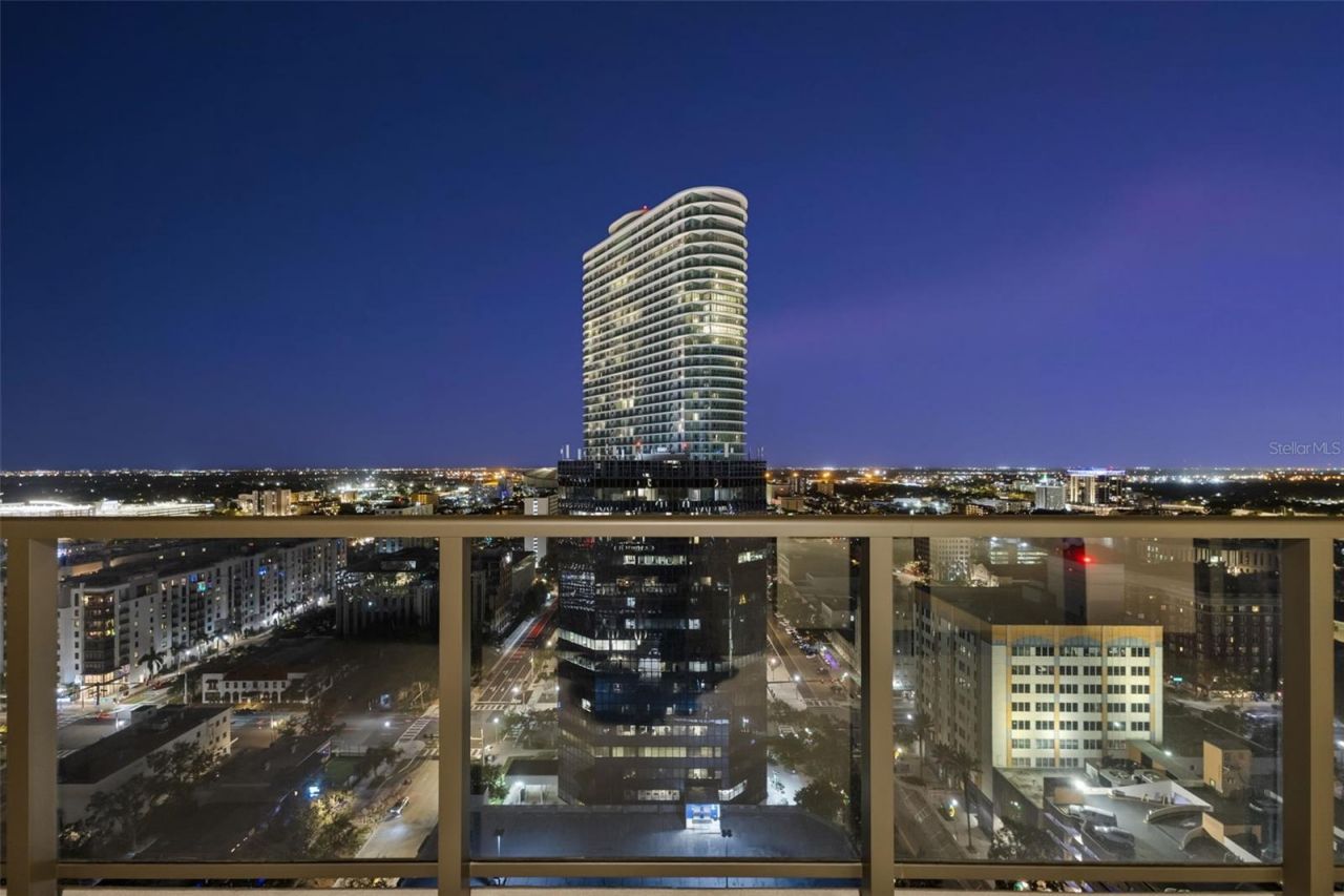 275 1st Avenue S, Unit 2108, Saint Petersburg, FL 33701 Photo