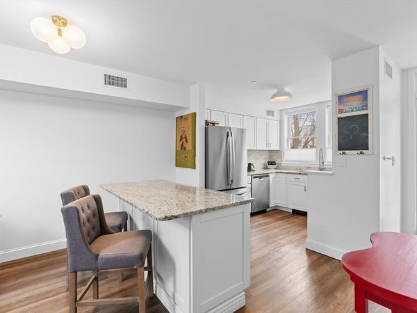 129 Merrimac, Unit 9, Newburyport, MA 01950