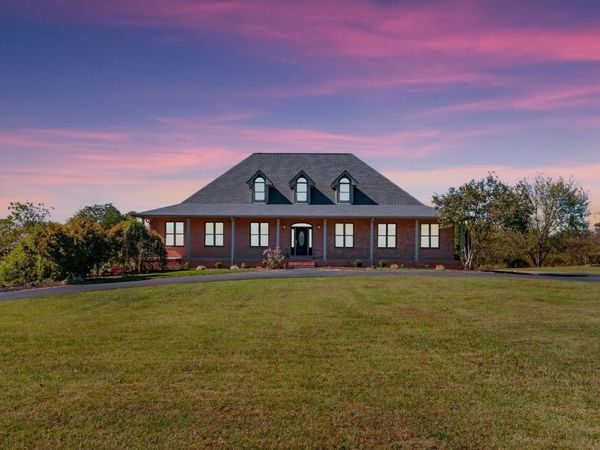 160 Mann Rd , Lebanon, TN 37087