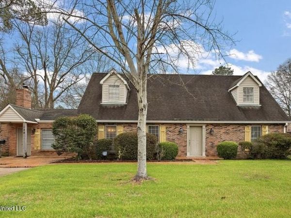 109 Old Canton Hill Drive, Jackson, MS 39211