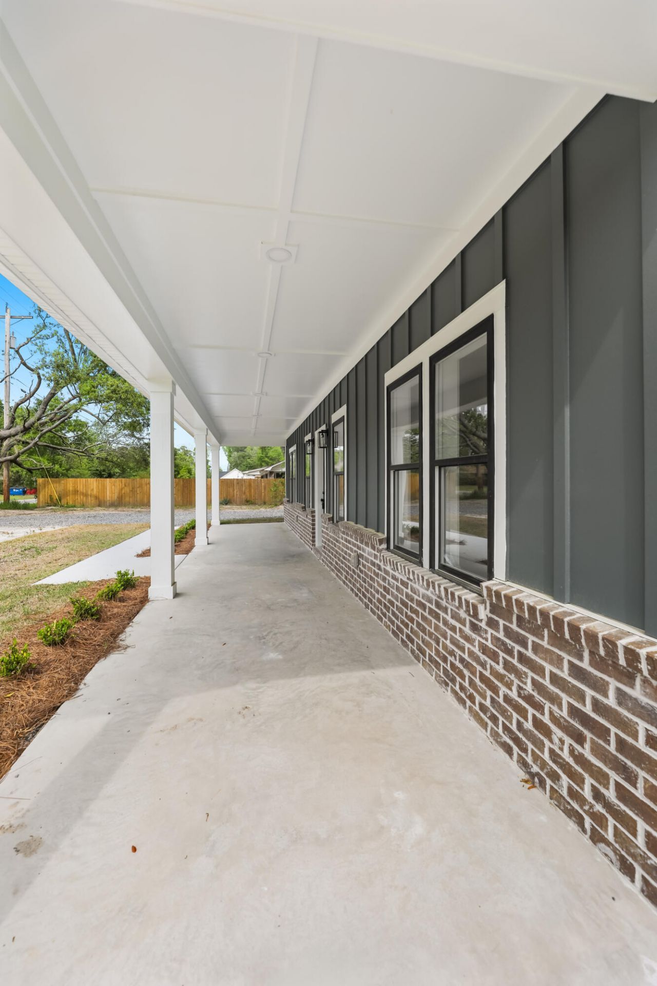 4055 Byrnes Drive Photo 4