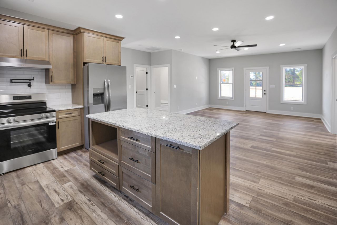 4055 Byrnes Drive Photo 8