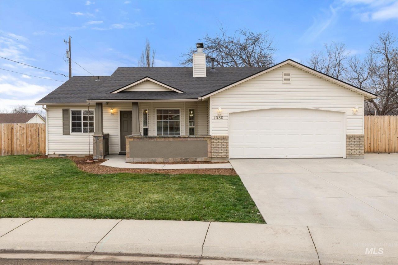11180 W Abram Dr, Boise, ID 83713 Main Photo