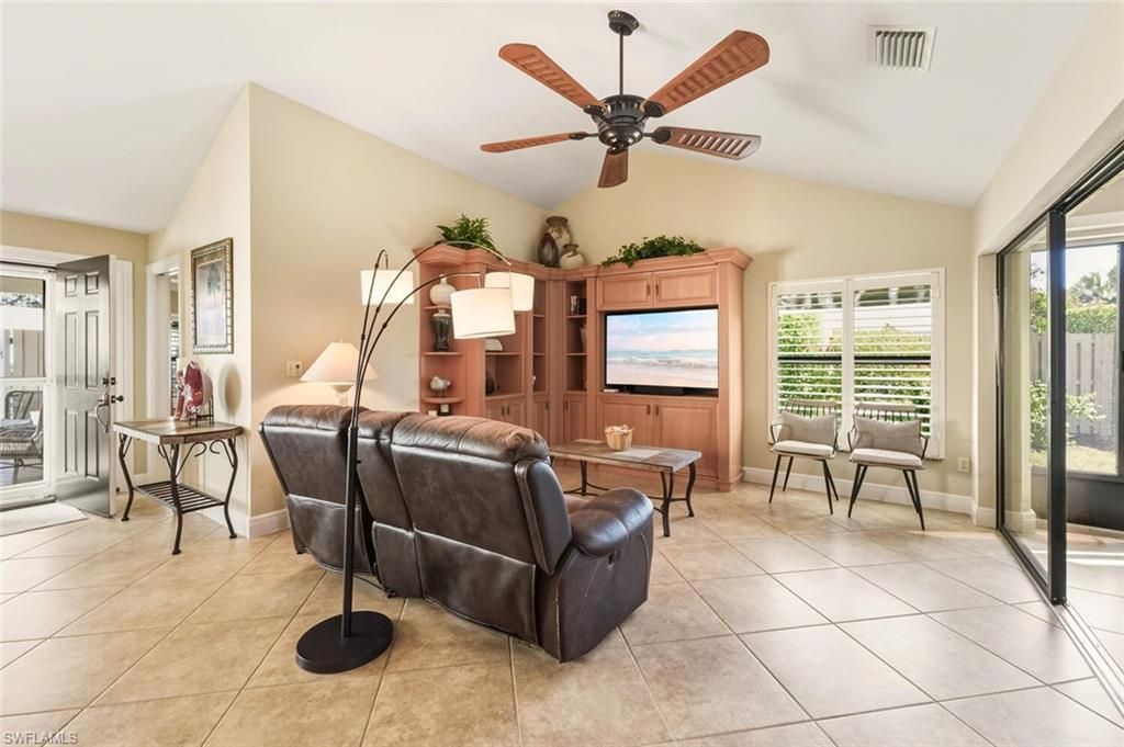 738 Reef Point Cir, Naples, FL 34108 Photo